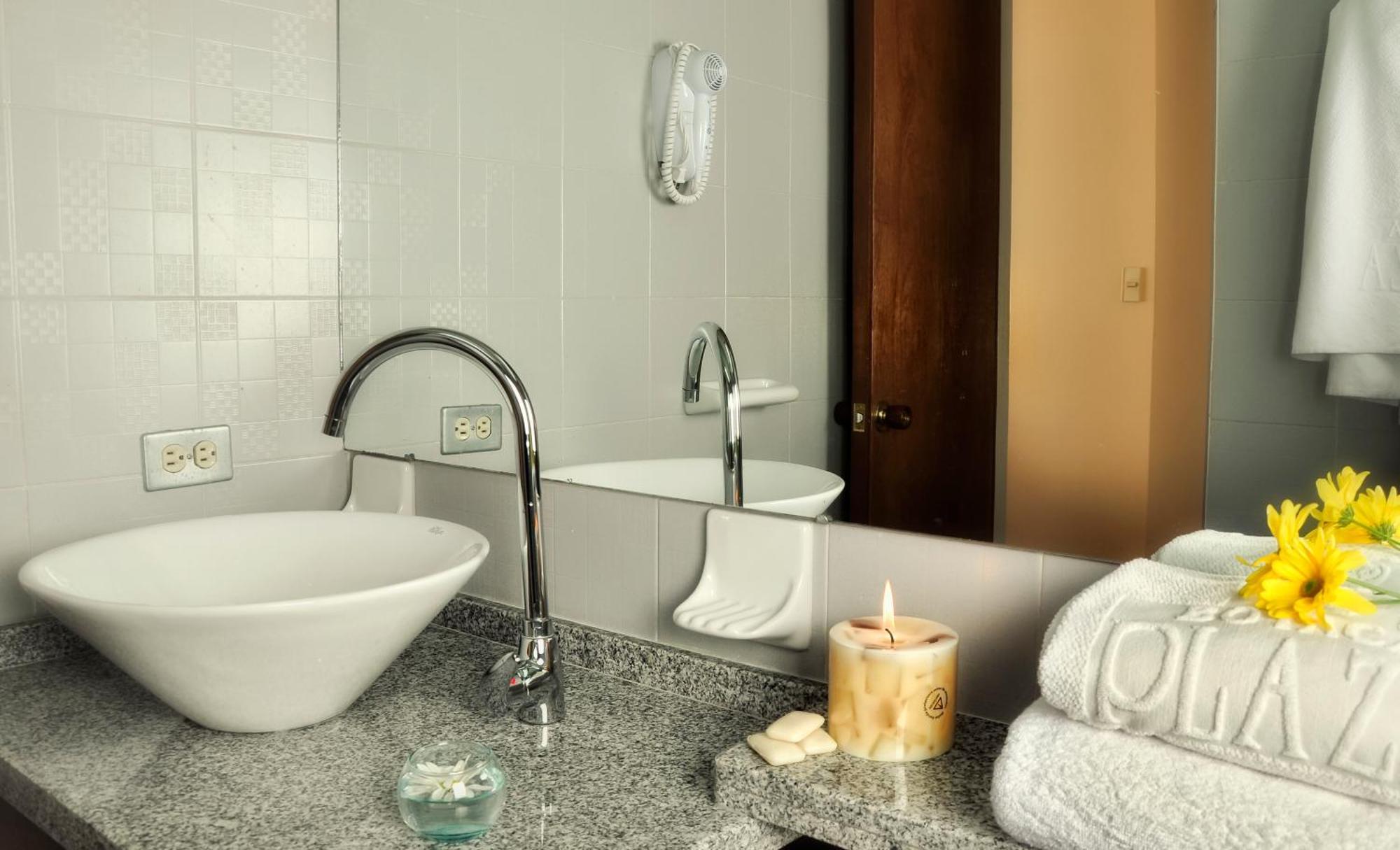 Hotel Boyaca Plaza Tunja Kültér fotó