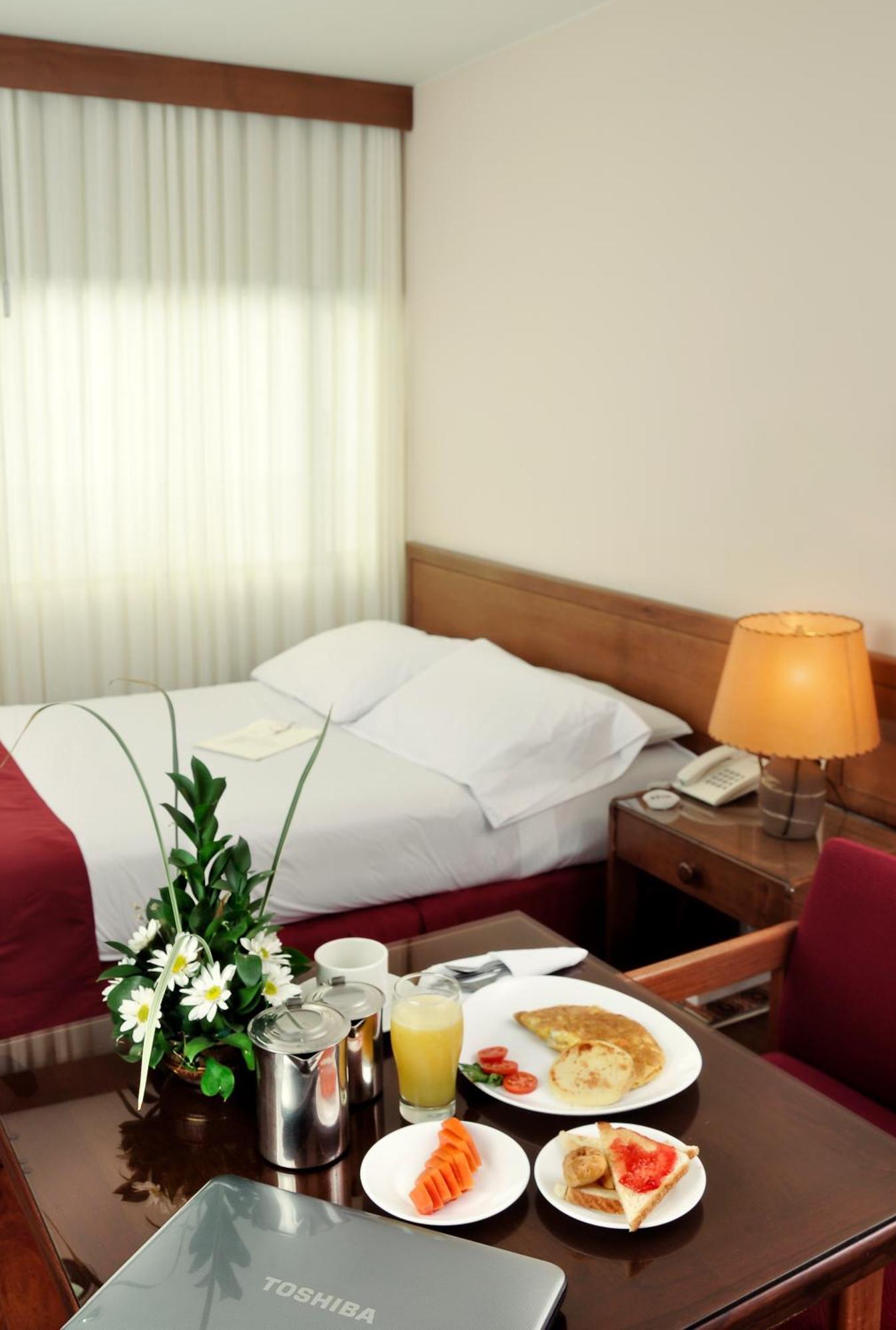 Hotel Boyaca Plaza Tunja Szoba fotó